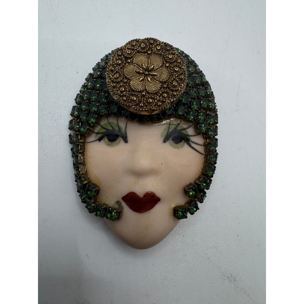 Vintage Style Flapper Girl Face Brooch Green Rhinestone Art Deco Statement Pin